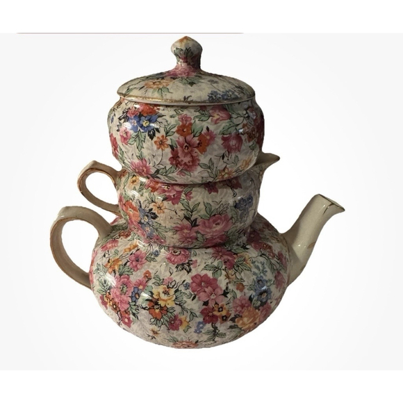 Triple Tier Vintage Teapot - Picture 7 of 8
